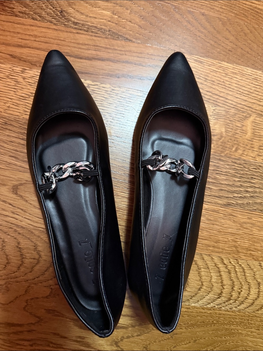 Black Pointed-Toe Chain Flats - Women Shoes